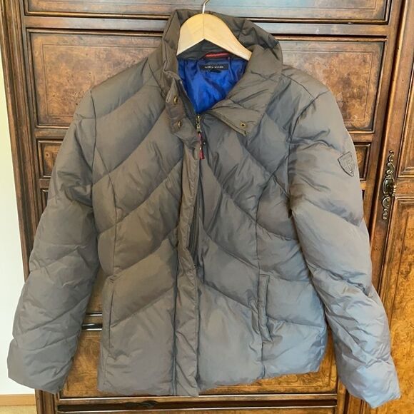 Tommy Hilfiger dark grey down jacket - Picture 2 of 12